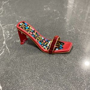 Just the Right Shoe "Heart & Sole"